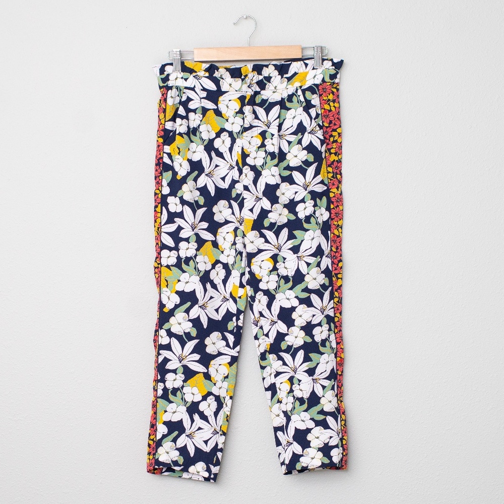 NWT Zara Floral Pant with Contrast Side Detail
